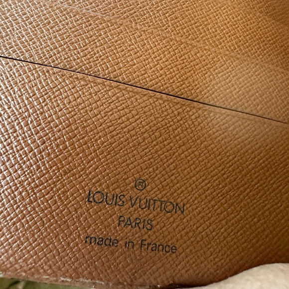 LV bifold wallet - Picture 7 of 16